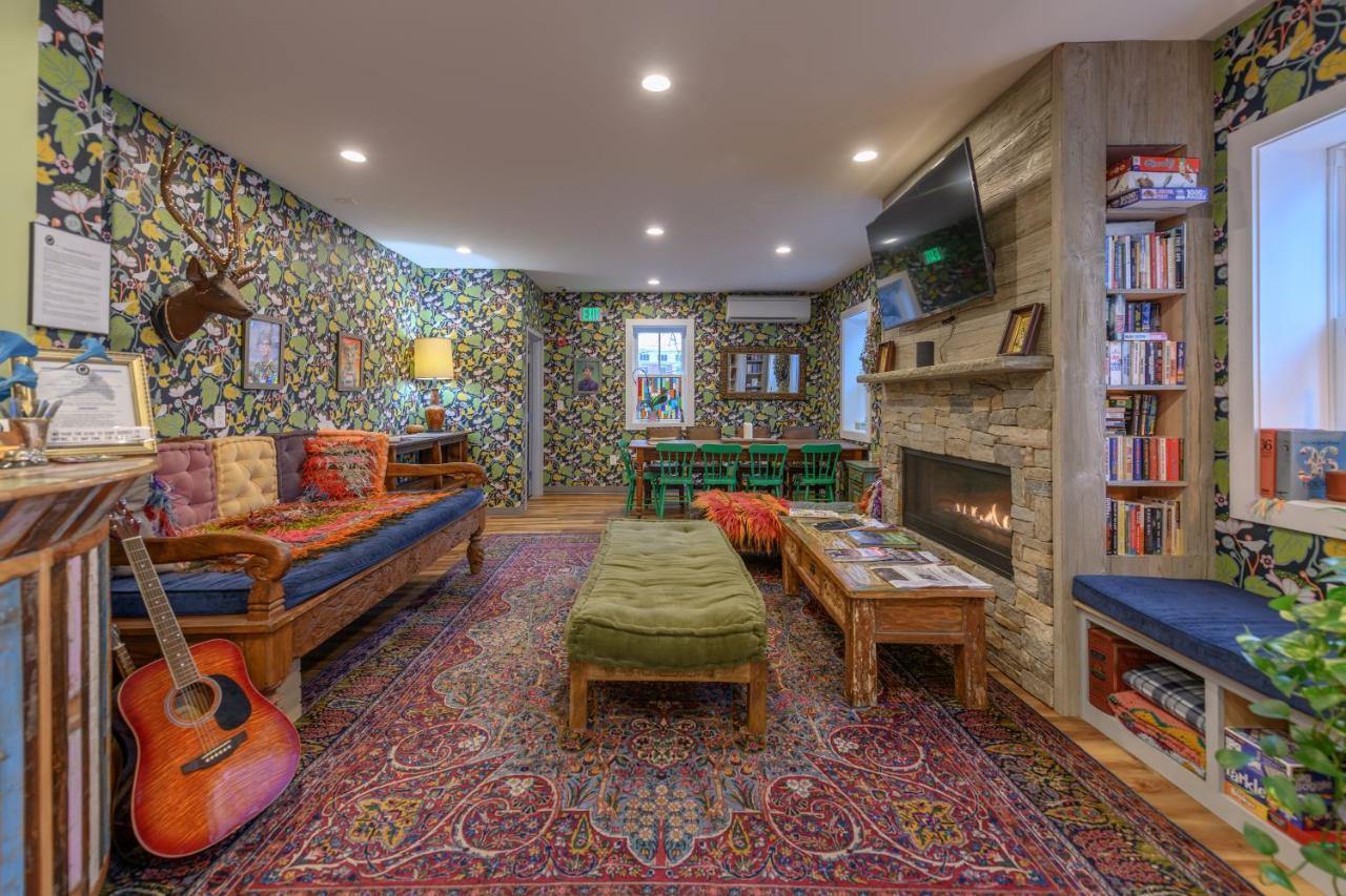 Black Elephant Hostel Portland Luaran gambar